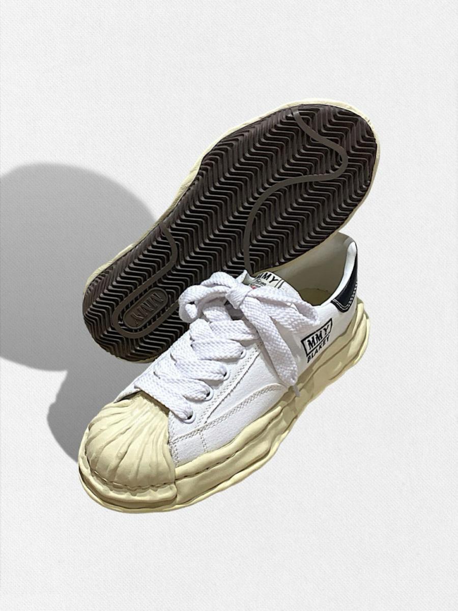 ソールローカットスニーカー