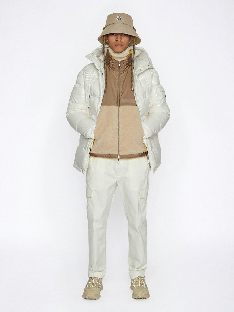 リバーシブルダウンジャケット