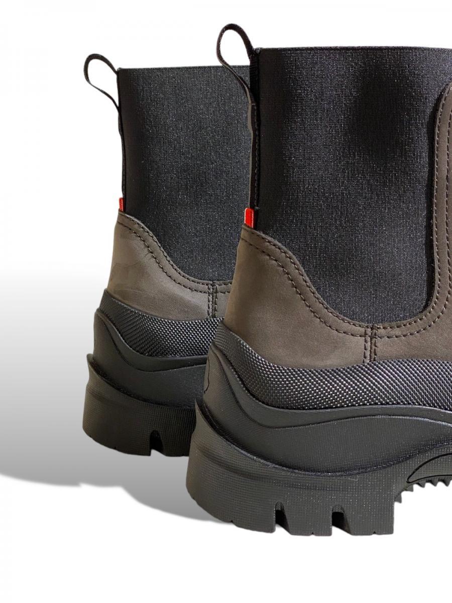 サイドゴアレザーブーツ