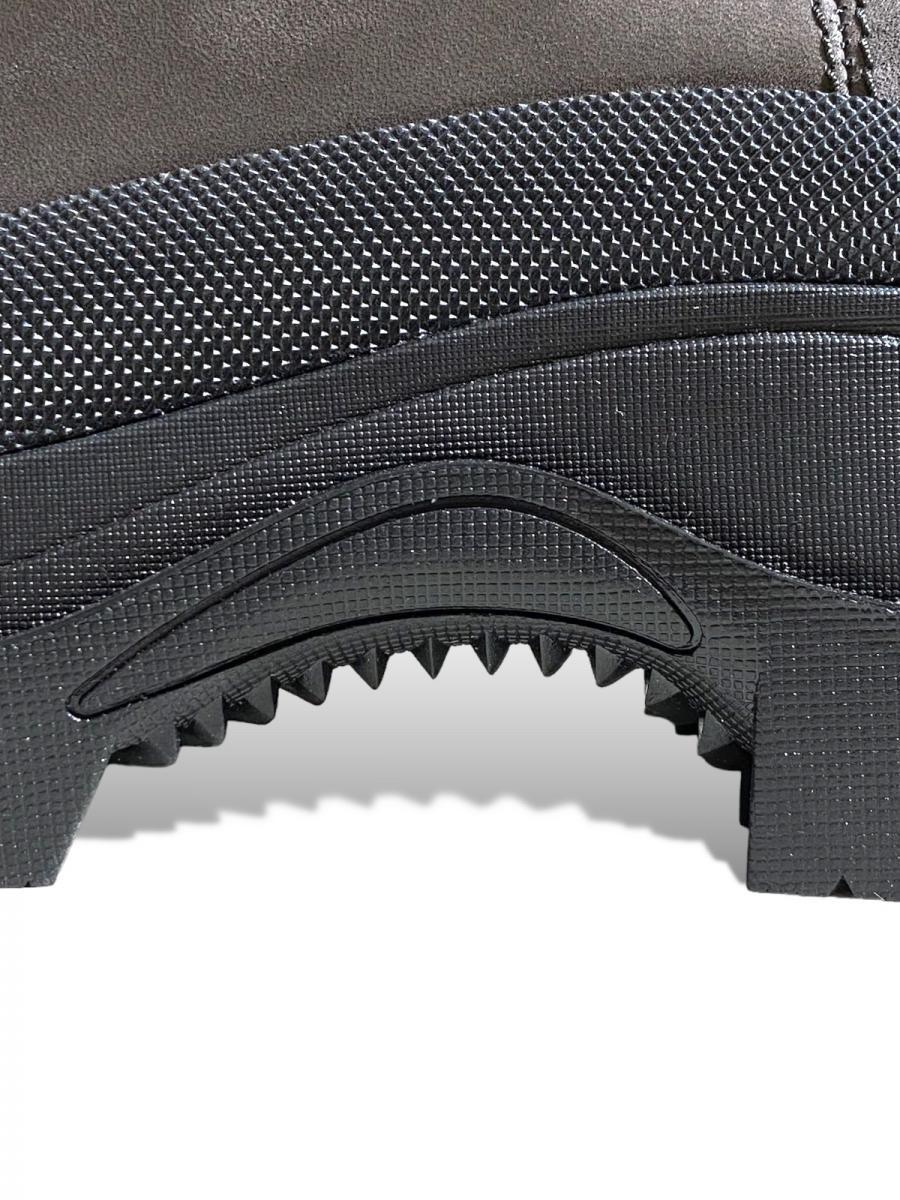 サイドゴアレザーブーツ