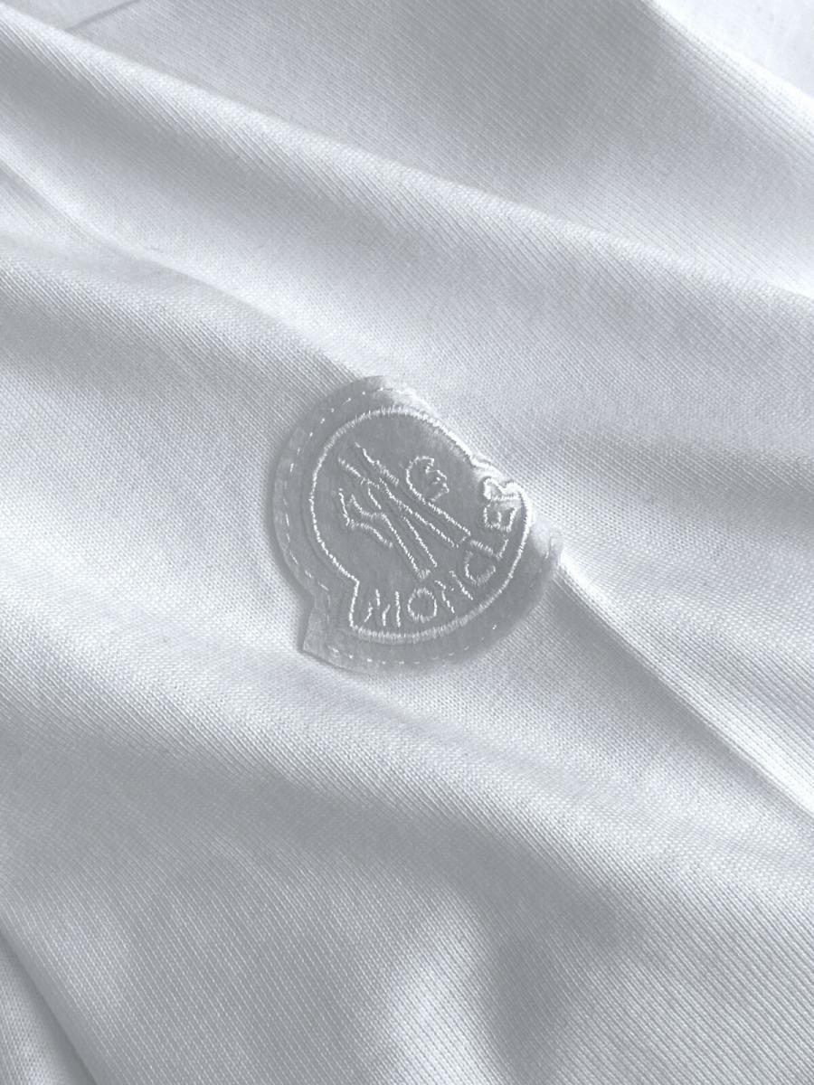 クルーネックTシャツ