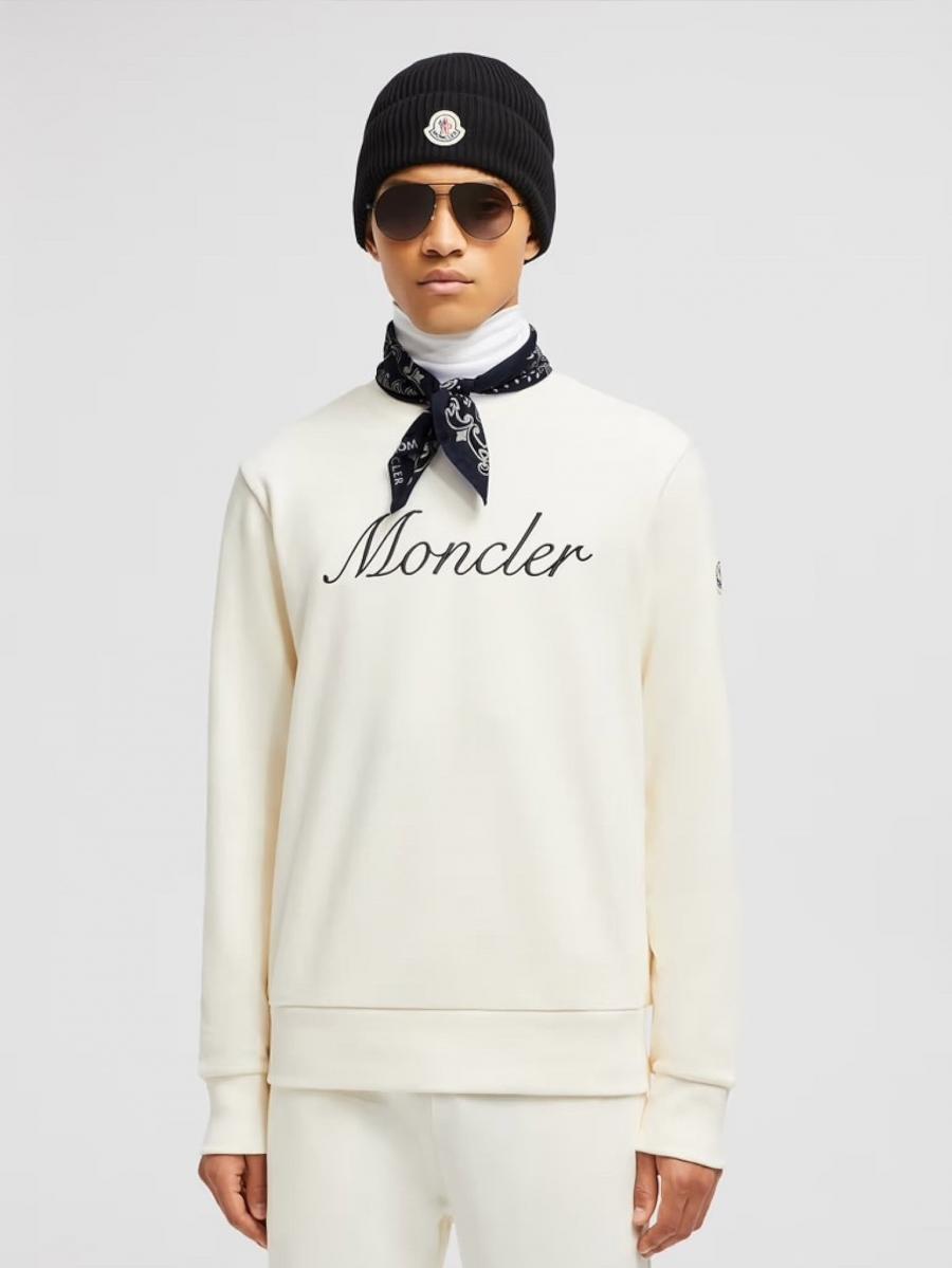 ロングスリーブトレーナー