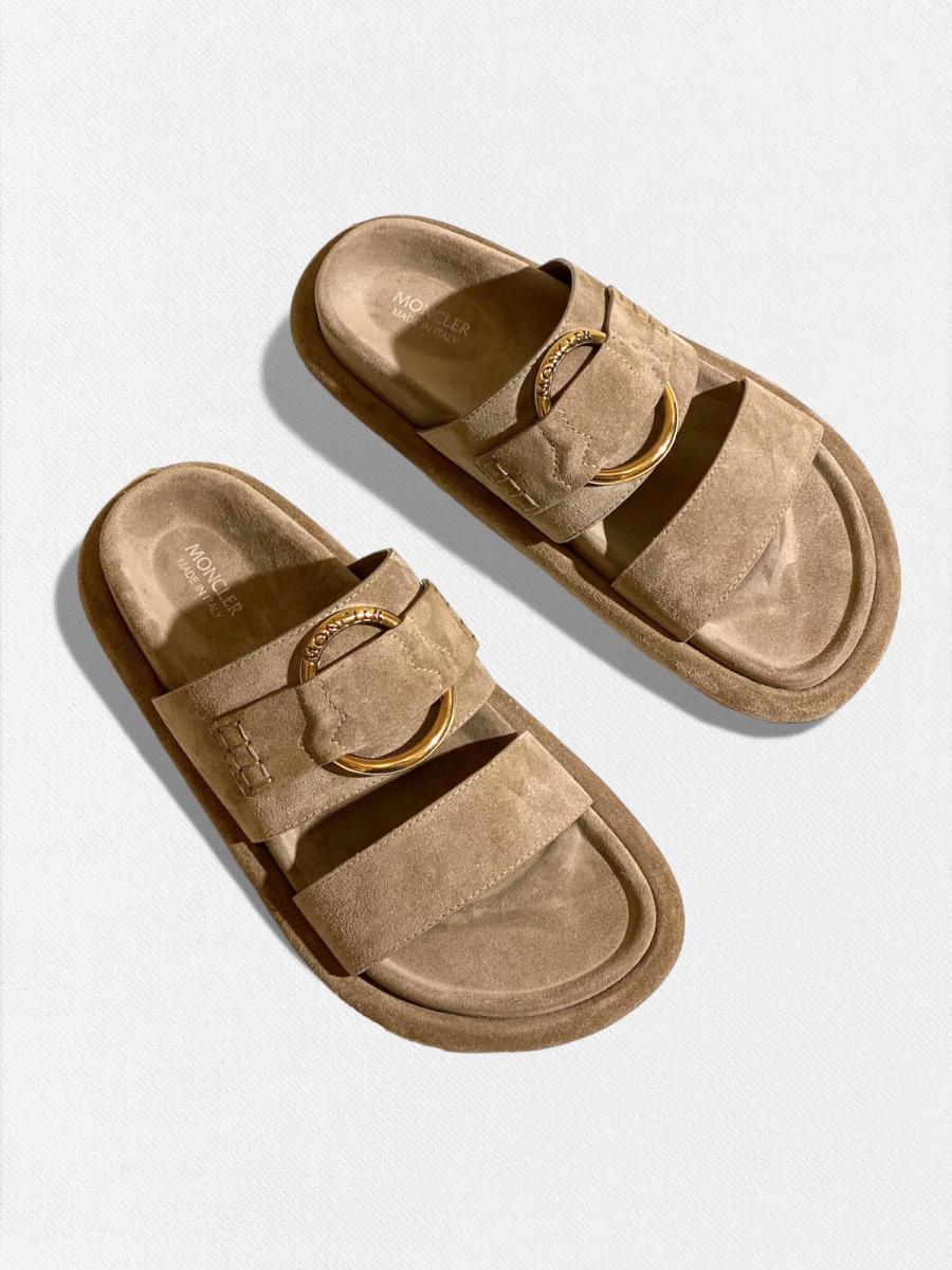 アイコンゴールドリング付き スウェードレザーサンダル