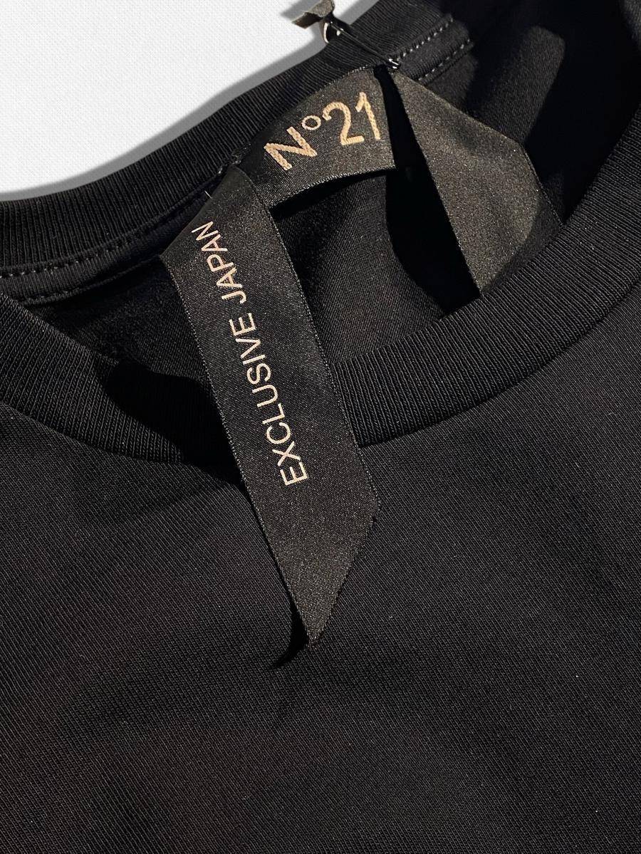 ロゴデザインクルーネックTシャツ