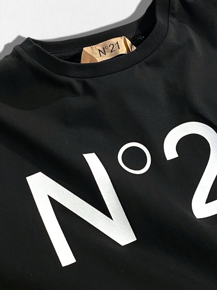 ロゴデザインクルーネックTシャツ
