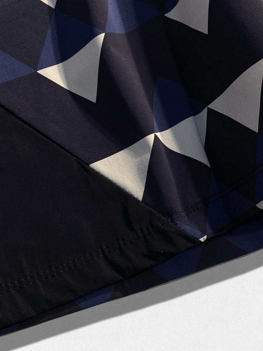 ジオメトリック柄ナイロンショートパンツ