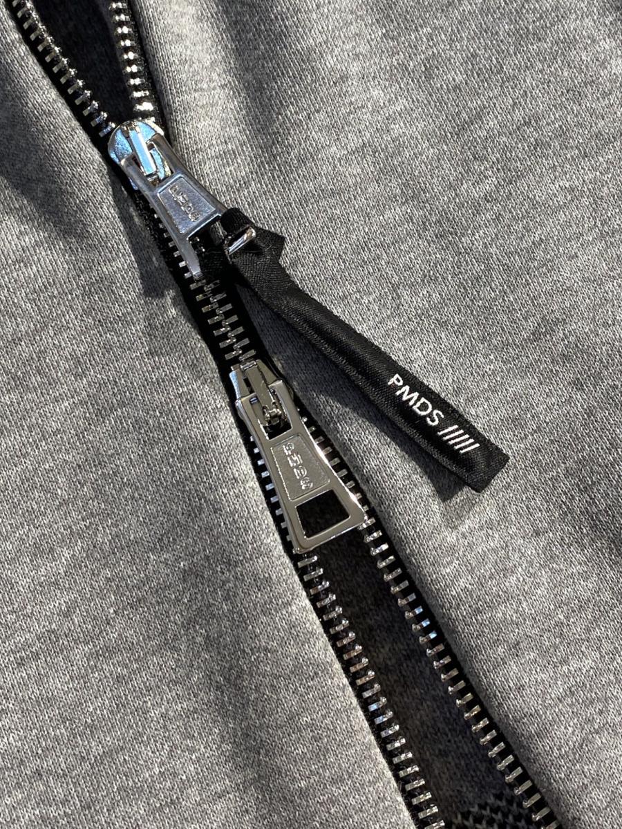 ノルディック柄ダブルジップフーディ