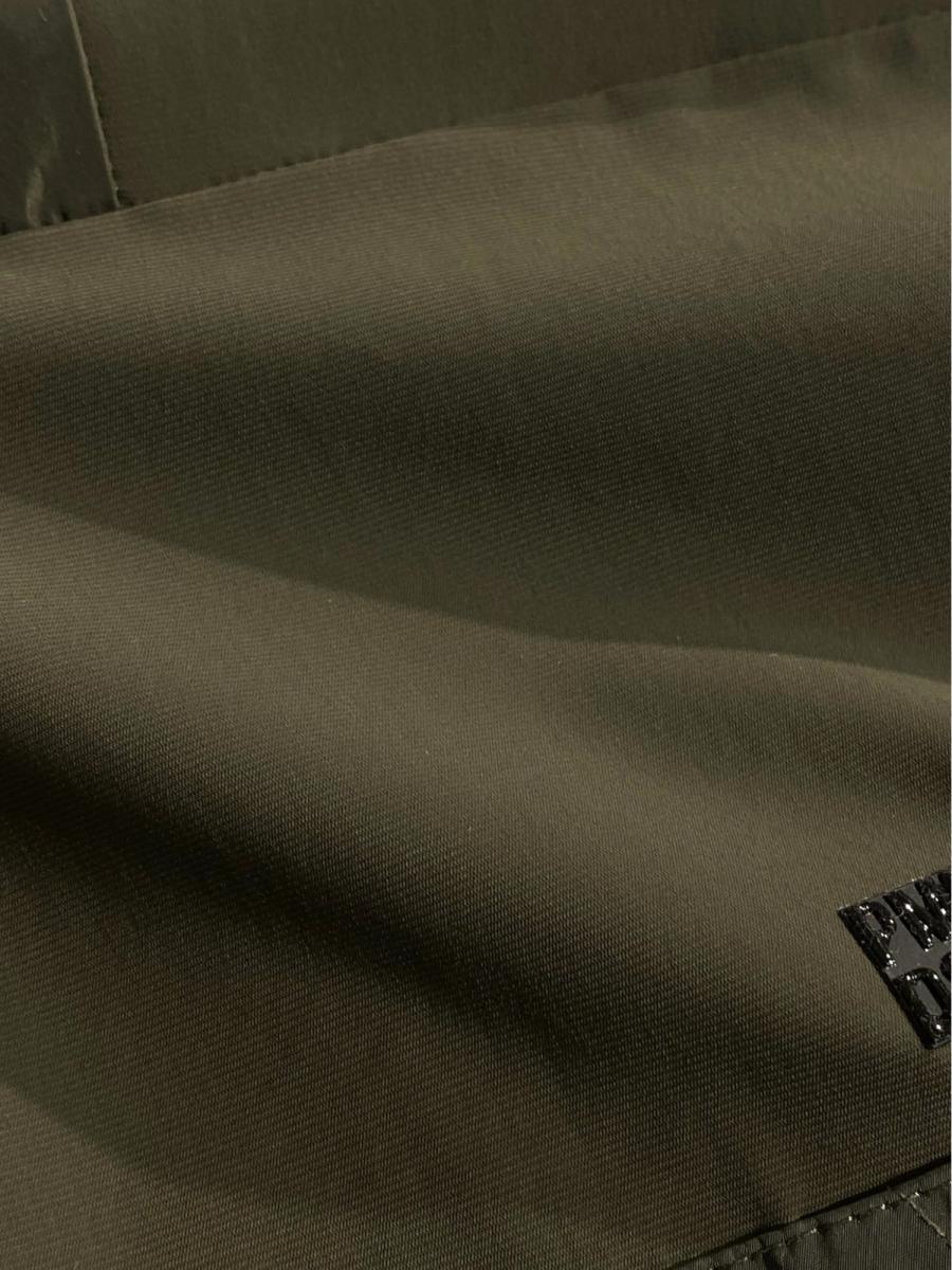 ハイパーストレッチナイロンパーカー