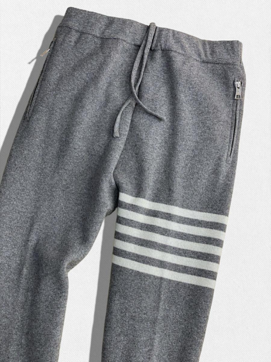 カシミア混ウールニットパンツ