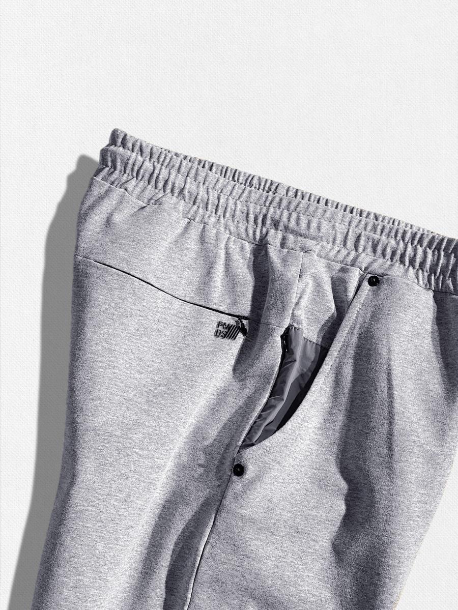 テーパードスウェットパンツ