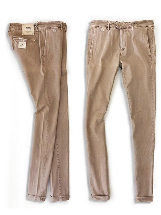 チノパンツ