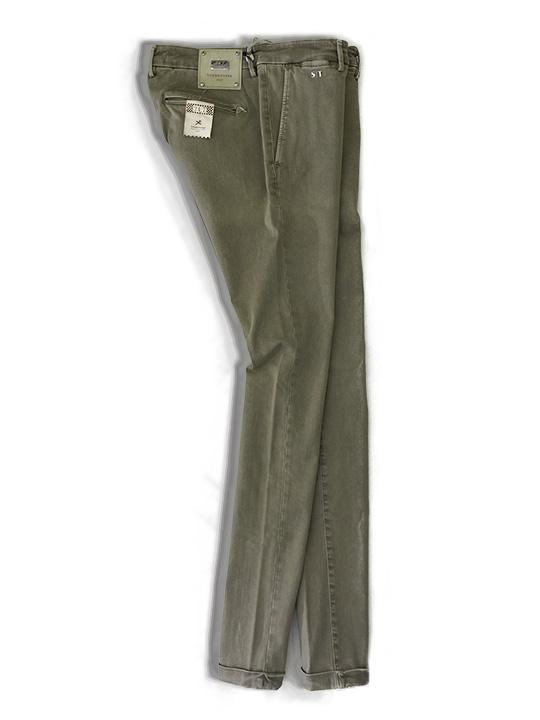 チノパンツ