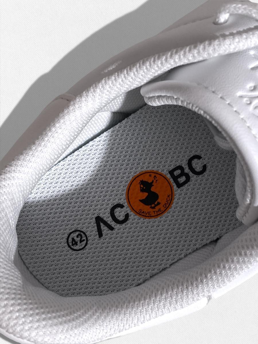 アニマルフリーホワイトNolaスニーカー