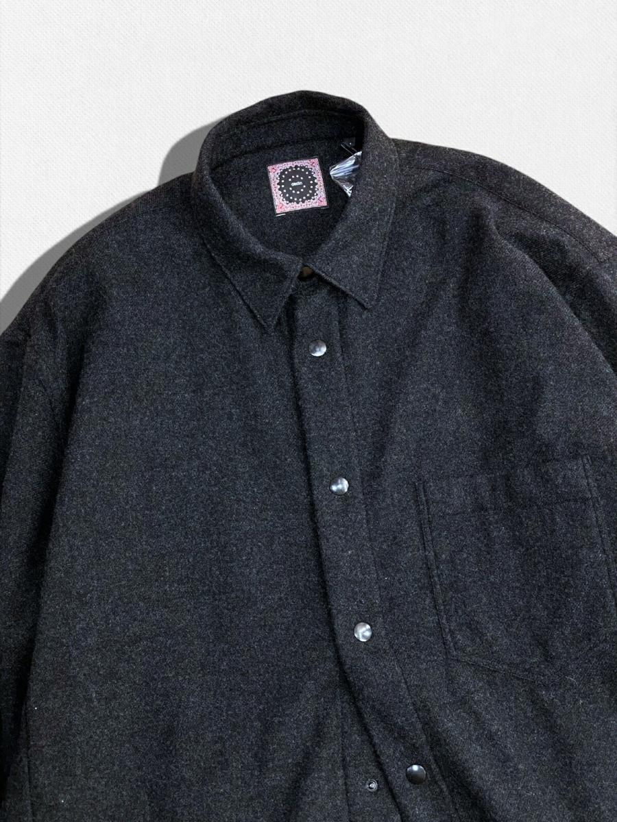 バンダナ付ウールカシミヤシャツ