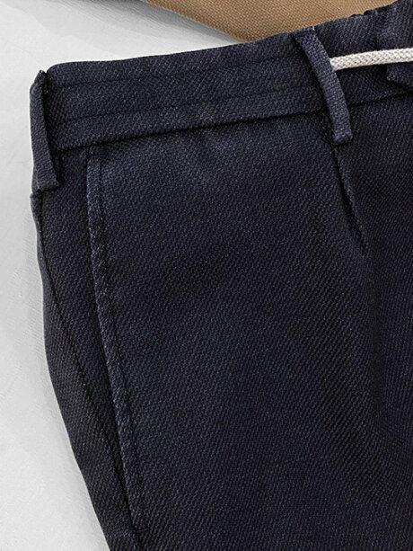 テーパードウールパンツ