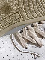 レザースニーカー