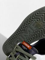 レースアップレザースニーカー