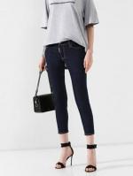 デニムパンツ《MEDIUM WAIST CROPPED TWIGGY JEAN》