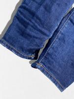 ダメージ加工テーパードデニムパンツ《MEDIUM WAIST JENNIFER JEAN》