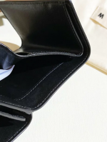 3つ折りレザーウォレット