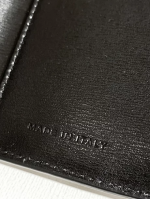 3つ折りレザーウォレット