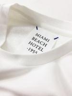 クルーネックTシャツ