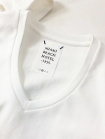 ＶネックスTシャツ
