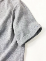 ＶネックＴシャツ