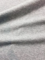 ＶネックＴシャツ