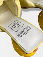 ダックヒールレザーサンダル