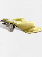 トゥースペーストヒールレザーサンダル