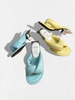 トゥースペーストヒールレザーサンダル