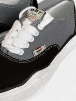 ローカットスニーカー