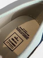 ローカットスニーカー