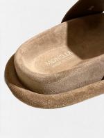 アイコンゴールドリング付き スウェードレザーサンダル