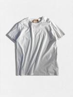 立体ロゴTシャツ