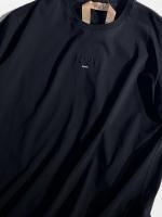 立体ロゴTシャツ
