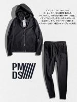ナイロンパーカー