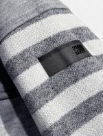 ジップアップブルゾン